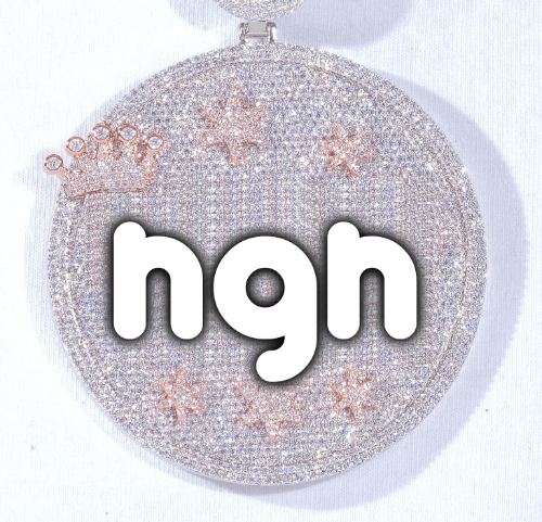CUSTOM LETTER NECKLACE 3D BIG CROWN DISC