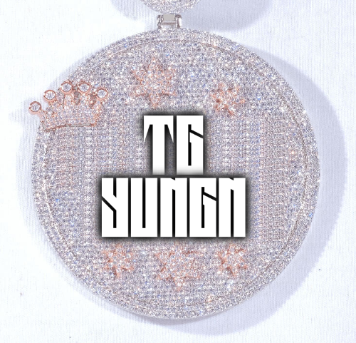 CUSTOM LETTER NECKLACE 3D BIG CROWN DISC
