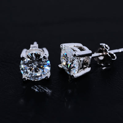 925S & VVS Moissanite Solitaire Stud Earrings - The GUU Shop