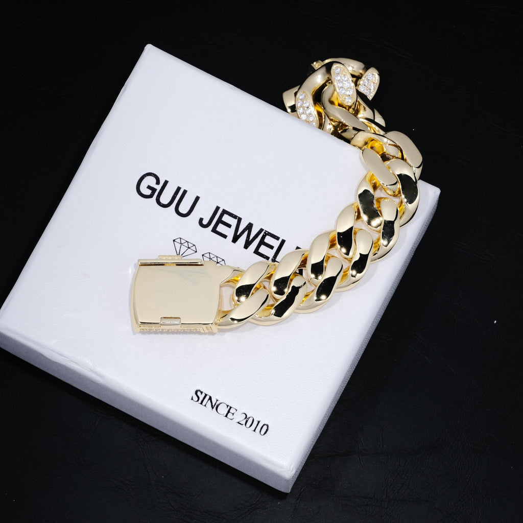 Iced Cuban Link Bracelet (19mm) in Yellow Gold - The GUU Shop