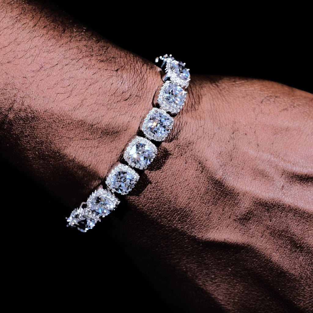 Glacier Clustered Tennis Bracelet in White Gold