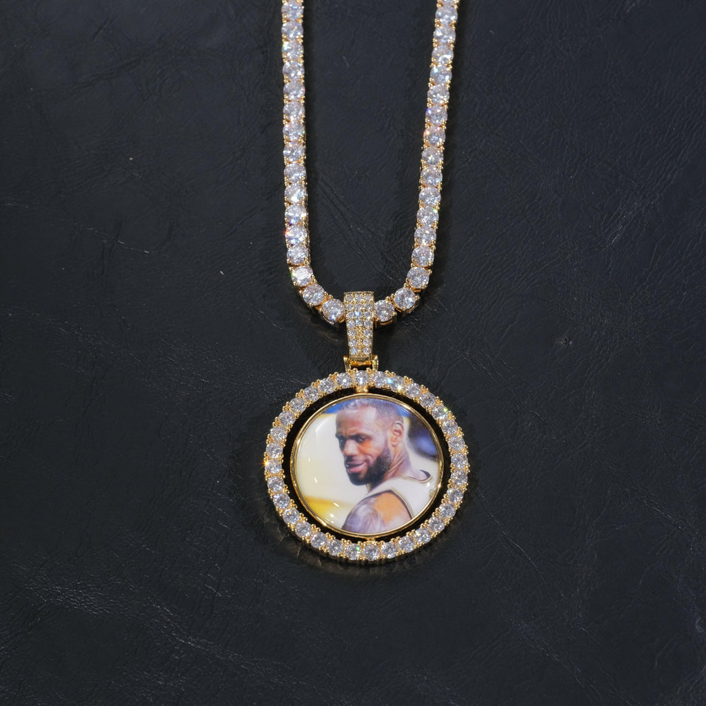 3D Spinning 2-Faced Custom Picture Pendant - The GUU Shop