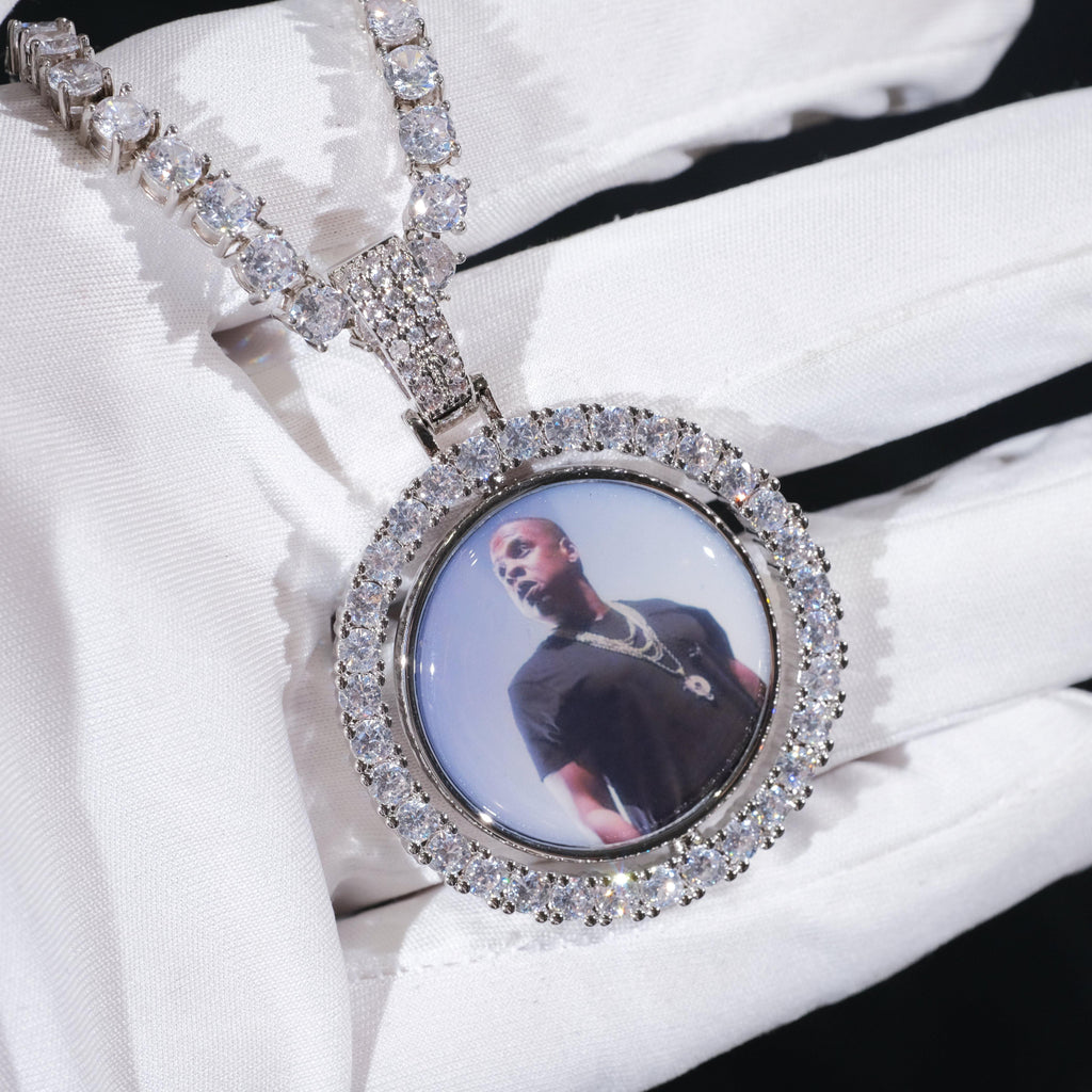 3D Spinning 2-Faced Custom Picture Pendant - The GUU Shop