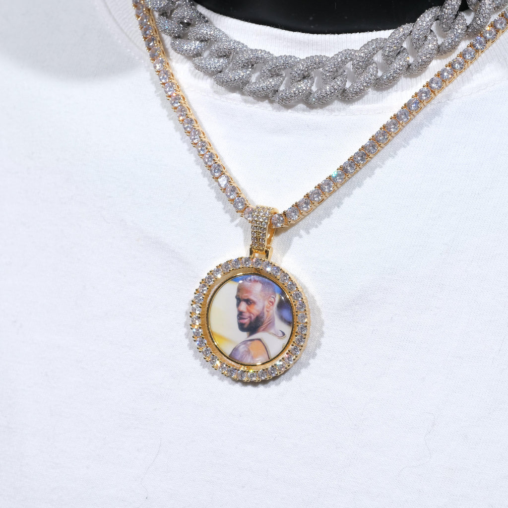 3D Spinning 2-Faced Custom Picture Pendant - The GUU Shop