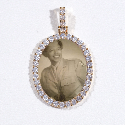 3D Oval Custom Picture Pendant