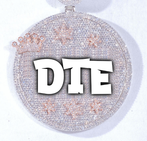 CUSTOM LETTER NECKLACE 3D BIG CROWN DISC