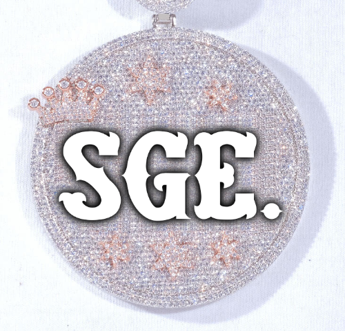CUSTOM LETTER NECKLACE 3D BIG CROWN DISC