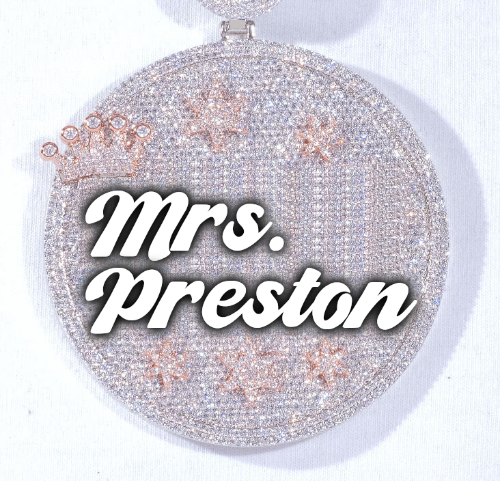 CUSTOM LETTER NECKLACE 3D BIG CROWN DISC