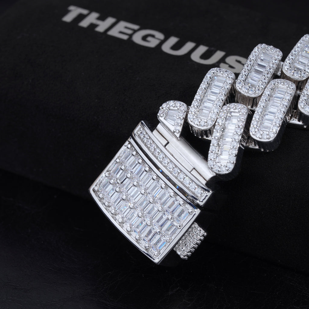 20MM Baguette Prong Link Bracelet