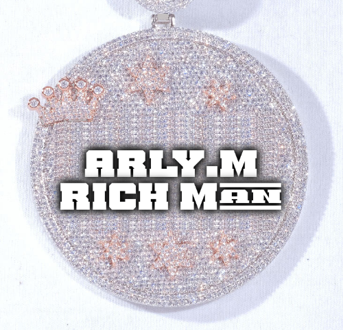 CUSTOM LETTER NECKLACE 3D BIG CROWN DISC