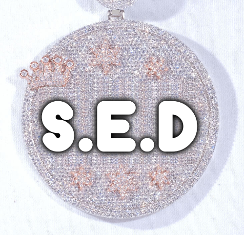 CUSTOM LETTER NECKLACE 3D BIG CROWN DISC