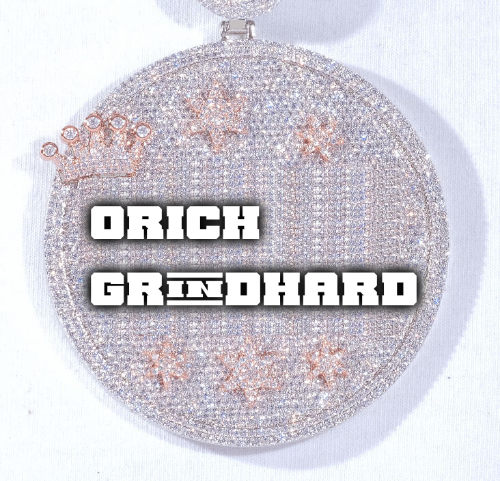CUSTOM LETTER NECKLACE 3D BIG CROWN DISC