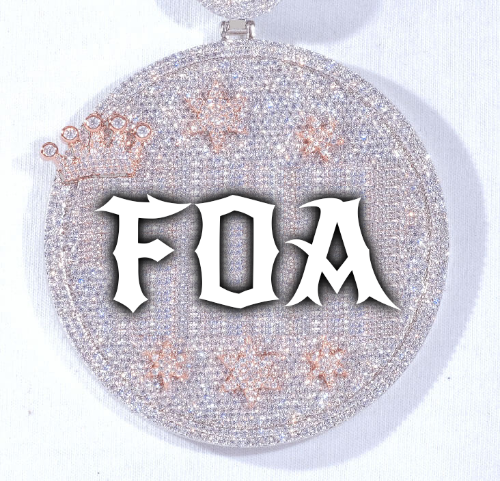 CUSTOM LETTER NECKLACE 3D BIG CROWN DISC
