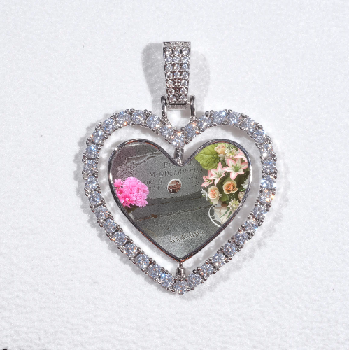 3D Spinning 2-Faced Heart Custom Picture Pendant