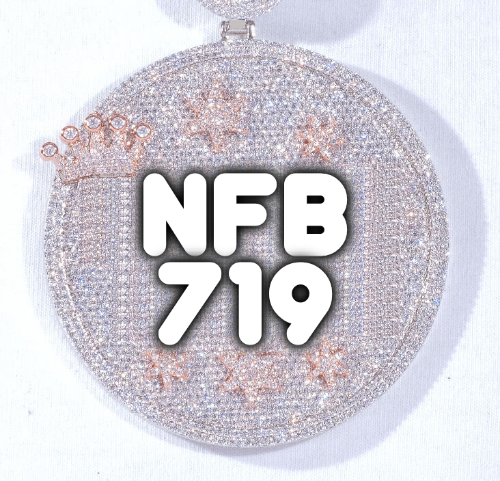 CUSTOM LETTER NECKLACE 3D BIG CROWN DISC